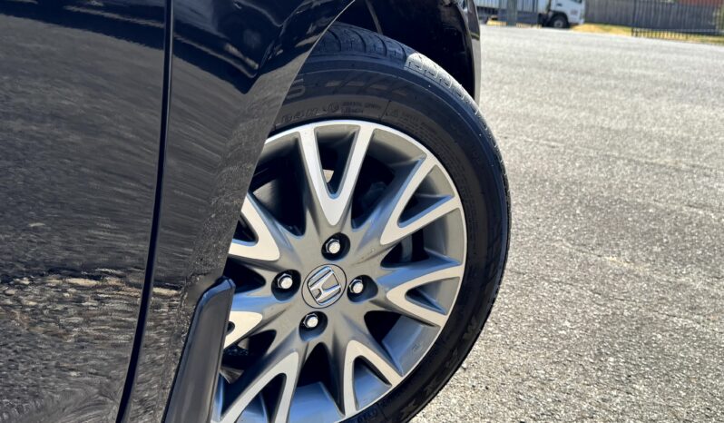 
2010 Honda JAZZ GLi GE Hatchback 4Cyl 1.3L full									