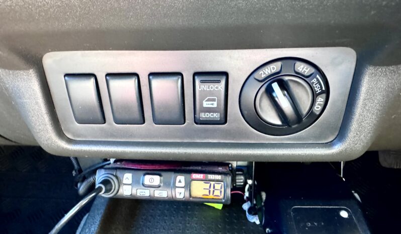 
2008 Nissan NAVARA ST-X (4×4) D40 DUAL CAB 4Cyl 2.5L DIESEL TURBO full									