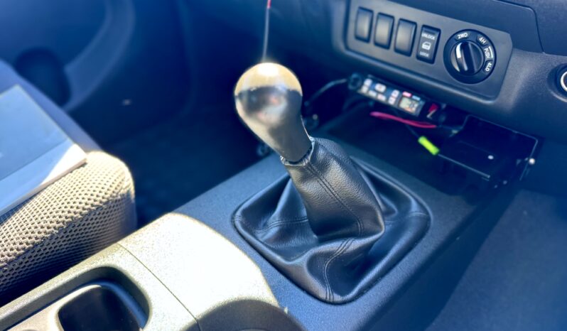 
2008 Nissan NAVARA ST-X (4×4) D40 DUAL CAB 4Cyl 2.5L DIESEL TURBO full									