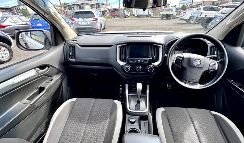 
								2017 Holden COLORADO LS (4×4) RG MY18 Double C/CHAS DIESEL TURBO 4Cyl 2.8L full									