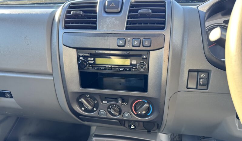 
2013 Great Wall V200 (4×4) K2 C/CHAS 4Cyl 2.0L Diesel Turbo full									