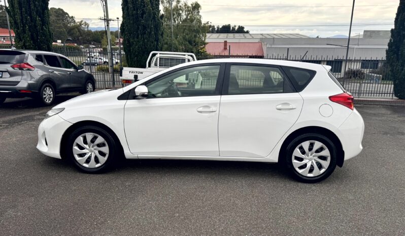 
								2014 Toyota COROLLA ASCENT ZRE182R Hatchback 4Cyl 1.8L full									