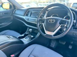 
										2015 Toyota KLUGER GX (4×2) GSU50R Wagon 7 Seater 6Cyl 3.5L full									