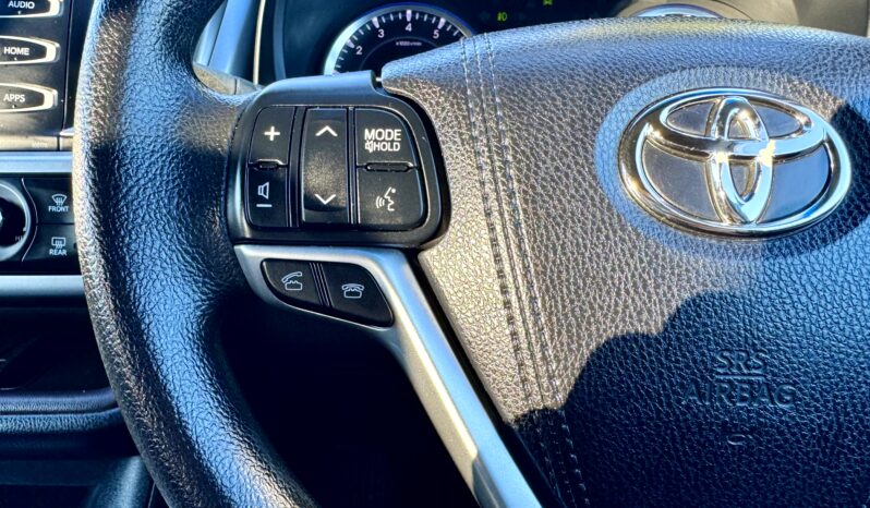 
								2015 Toyota KLUGER GX (4×2) GSU50R Wagon 7 Seater 6Cyl 3.5L full									